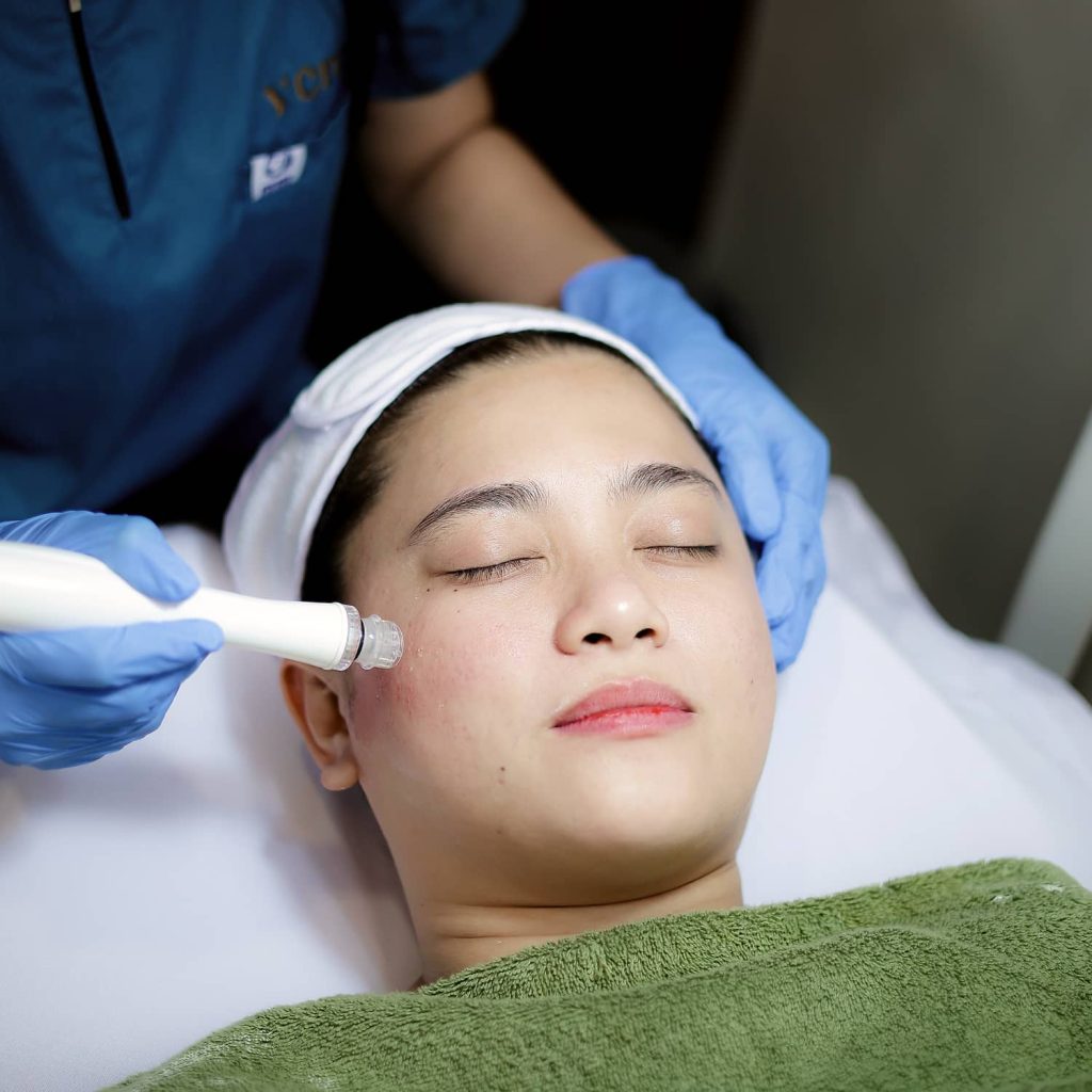 Hydraboost Facial